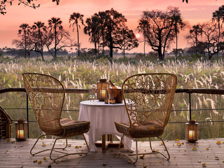 private-dining-at-sandibe-on-a-luxury-botswana-safari-overlooking-the-okavango-delta-1024x576